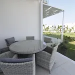 The Country Club & דירה