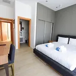 דירה The Country Club &