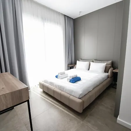 The Country Club & 아파트 Akanthou