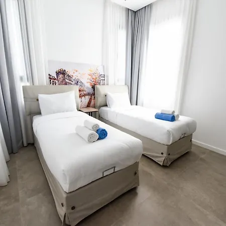 The Country Club & Apartman