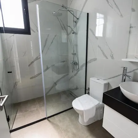 The Country Club & Apartman Akanthú