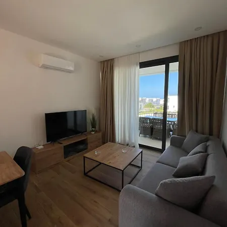 Apartment The Country Club &